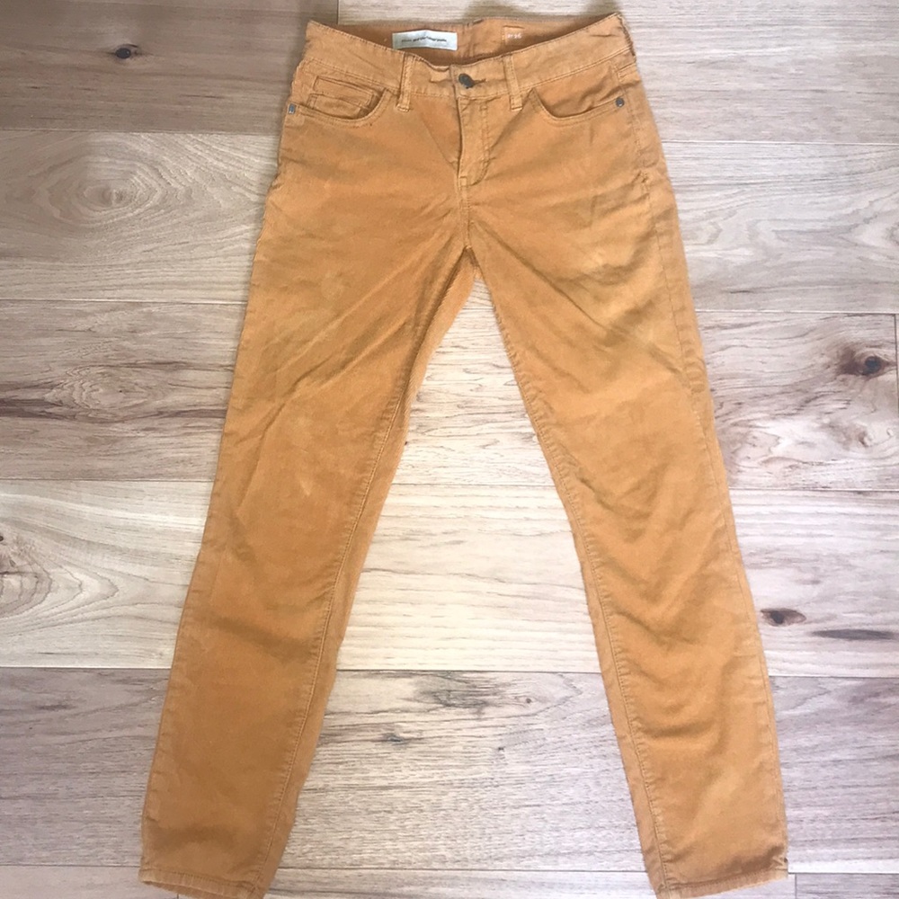 BARELY WORN YELLOW/ORANGE CORDUROY STRAIGHT LEGS!
